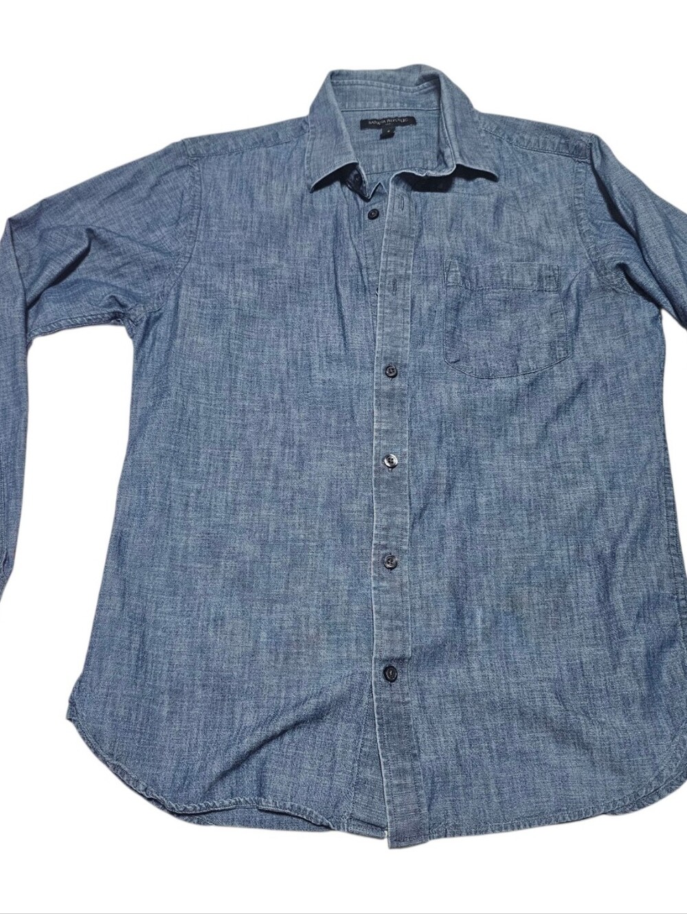 Men's Banana Republic Blue Chambray Button-Up Casual Shirt Size Small